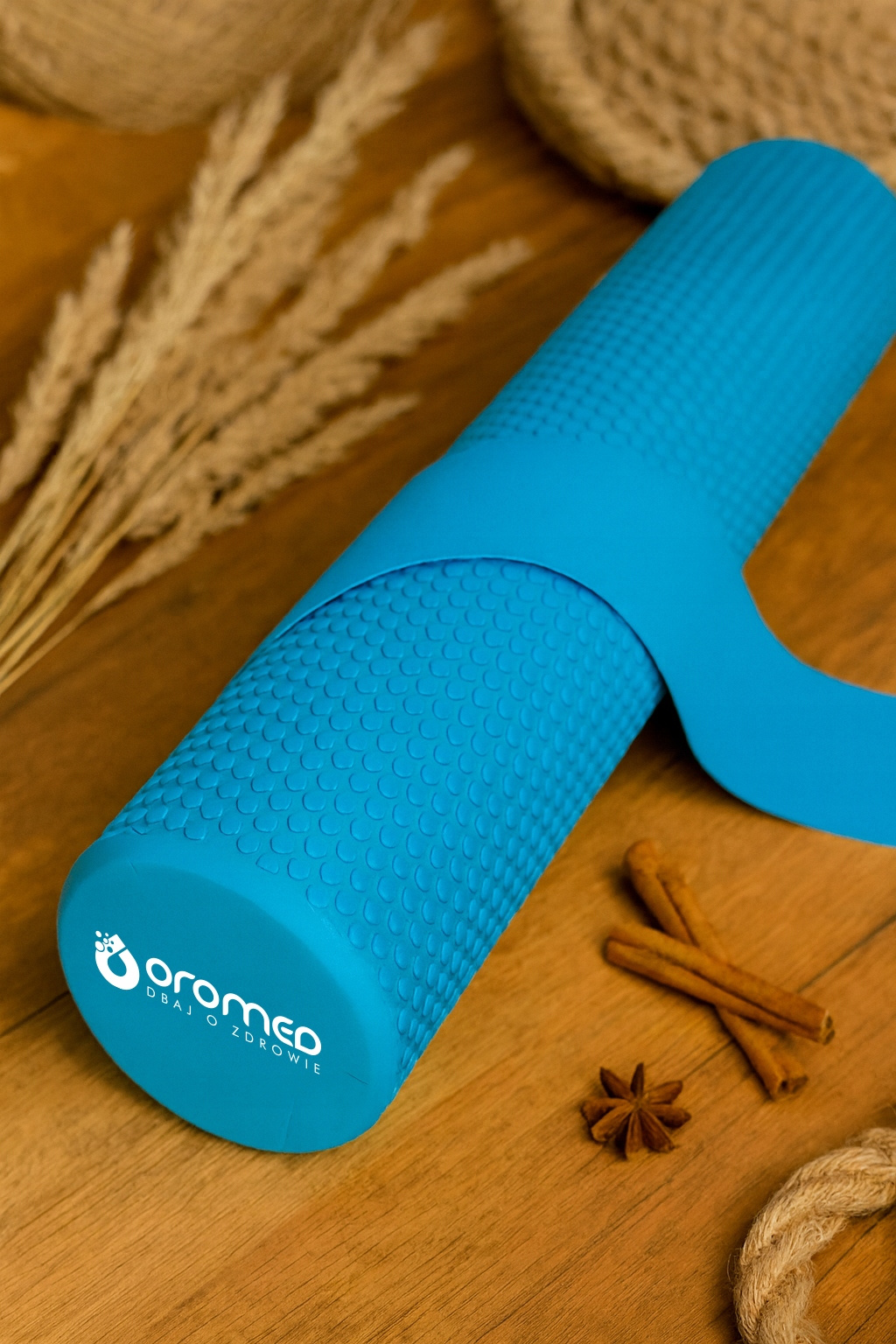 Wałek do masażu roller z wypustkami CARE+ 90 cm niebieski