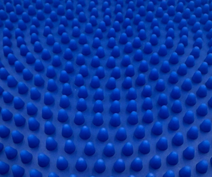 Poduszka sensoryczna jeżyk MED+ granatowa 33cm