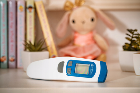 Termometr elektroniczny bezdotykowy na podczerwień Oromed ORO-T30 Baby