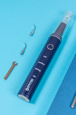 Skaler dentystyczny ultradźwiękowy Oromed ORO-SCAL DENT do usuwania kamienia
