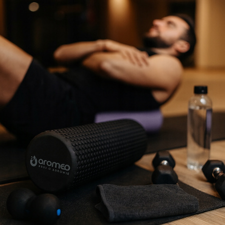 Wałek do masażu roller z wypustkami CARE+ 45 cm czarny