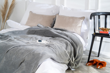 Koc ogrzewający Oromed ORO-BLANKET POLAR ciepły polarowy 180x130 cm