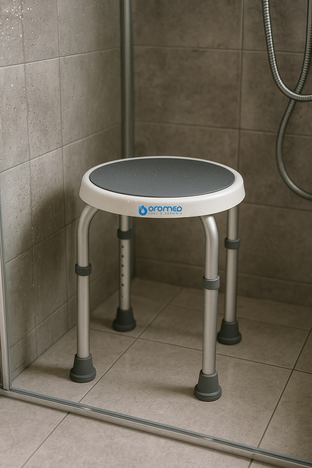 Obrotowy taboret pod prysznic