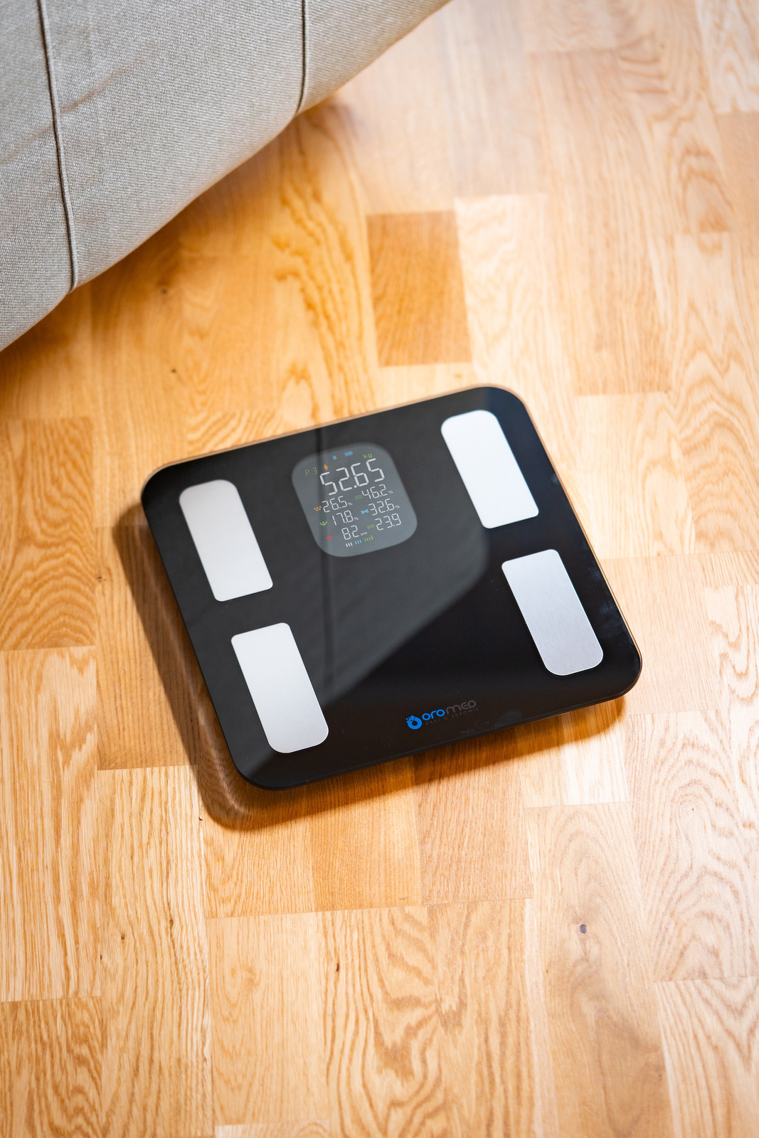 Waga analityczna elektroniczna łazienkowa ORO-BLUETOOTH H SMART BLACK